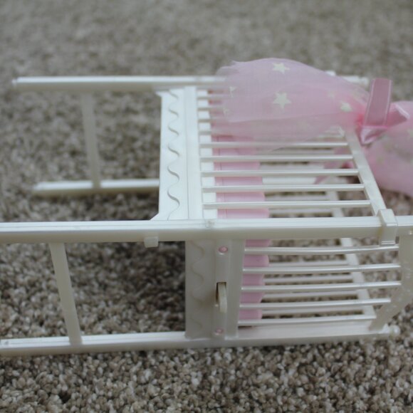 Barbie Krissy Bedtime Baby Crib Canopy Set Vintage Toy 2002 Sounds WORK RARE - Picture 6 of 7